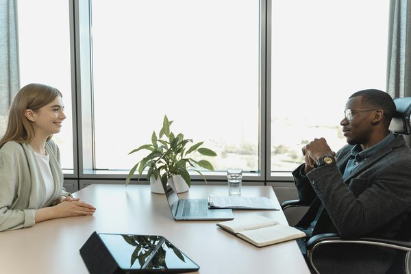 Comment les fermes urbaines peuvent-elles contribuer à la sécurité alimentaire locale ?